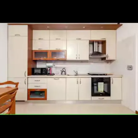 Διαμέρισμα Six Comfort House *